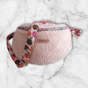 banane tissu artisanale fabriquée en bretagne tissu mouton rose fleuri