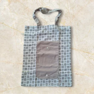 photo du tote bag déplié de face